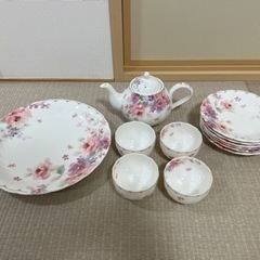 [受付終了] UTSUWAKAN 大皿、取り皿、湯呑みセット