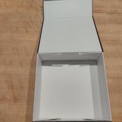 シャネル　空箱の画像