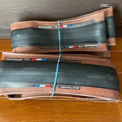 トレック　ボントレガーR3 700×32C 新車外し