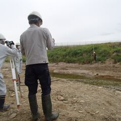 あなたの成長が世界を変えていく力になる！会社では土木作業職人、土...