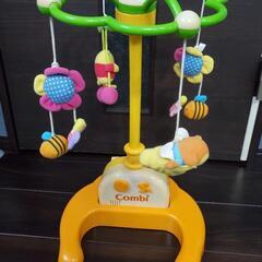 【中古】コンビ COMBI　森のすやすやメリー 動物 ちょうちょ お花