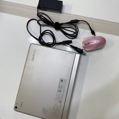 NEC LaVie Tab W PC-TW710T2Sの画像