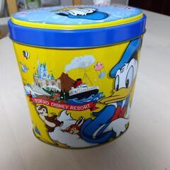 ディズニーお菓子缶