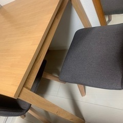 ダイニングテーブル 3点セットの画像