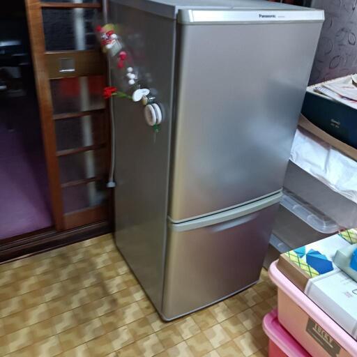 冷蔵庫　パナソニック　NRーB145W