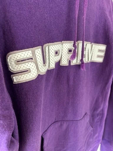 【状態良好】SPREME（スプリーム）パーカー〜即売モデル〜