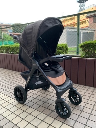 【　横浜市青葉区　10/22終日まで　ベビーカー　Chicco  Bravo 】