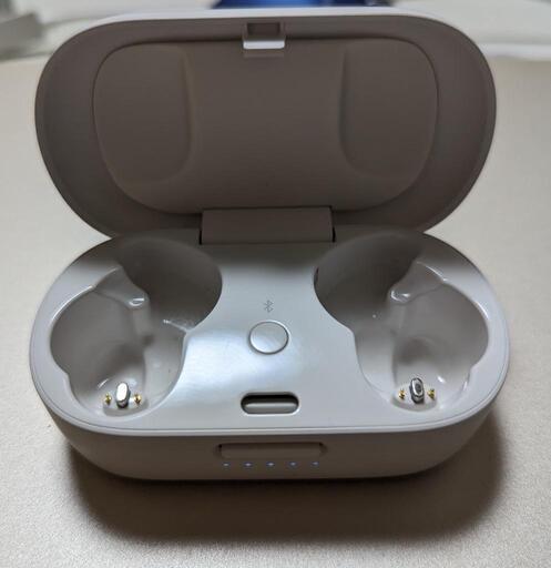 bose quietcomfort earbudsケースのみカバー付きです