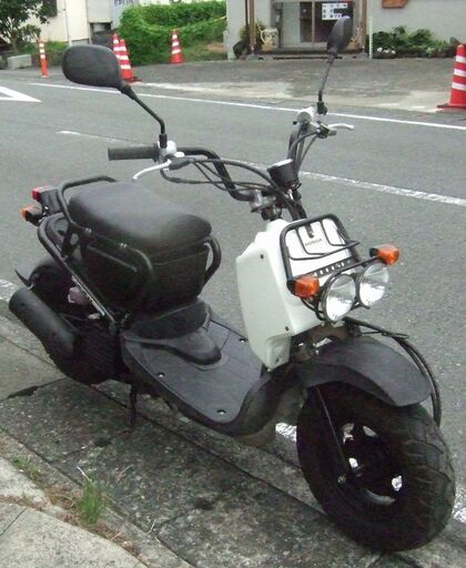 インジェクションズーマー　AF５８　2008年　白