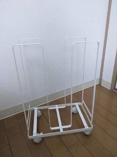 段ボールストッカー　ダンボールストッカー