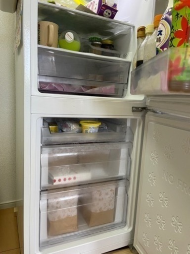 美品 ハイアール冷蔵庫148L