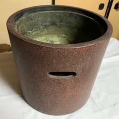 火鉢(プラスチック製)の画像