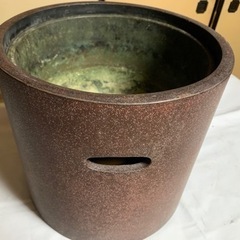 火鉢(プラスチック製)の画像