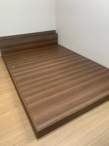 【お取引中】ダブル&シングルベッド　ロータイプ　2口コンセント付