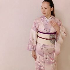 【10/11（水）～】子育ての節目は笑顔で！卒業袴着付け教室に参加しませんか？の画像