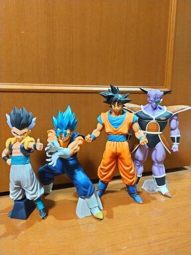 【新品未使用】ドラゴンボール フィギュア 12体セット カズさん専用】ドラゴンボール コミックス フィギュア第一弾12体 22
