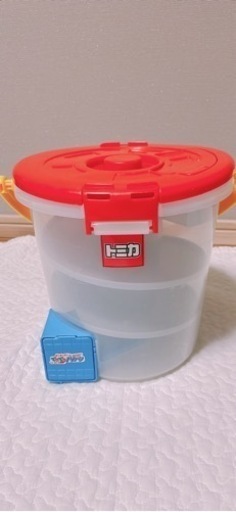 トミカバケツ