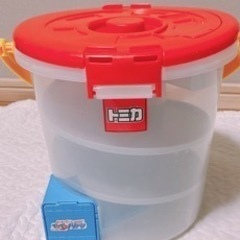 トミカバケツ