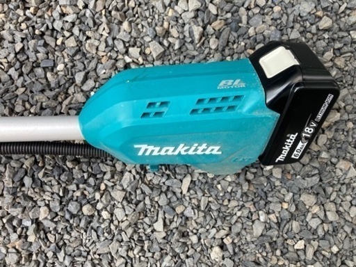 マキタ 充電式草刈り機 MUR185UDRG バッテリ6.0Ah 軽量!