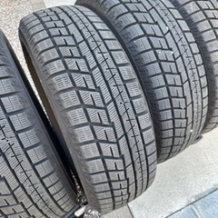 美品！スタッドレスタイヤ　185/65R14の画像