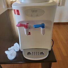 ウォーターサーバー 卓上 ペットボトル 