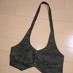 561 トップス