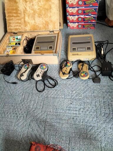 昔の、任天堂スーパーファミコン２台セット