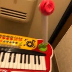 キッズ、幼児、ピアノ　椅子付きの画像