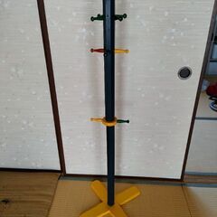 ハンガーラック　くれよん型