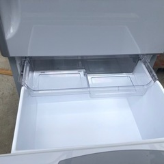 【値下げ】3ドア　日立　ノンフロン冷蔵庫の画像