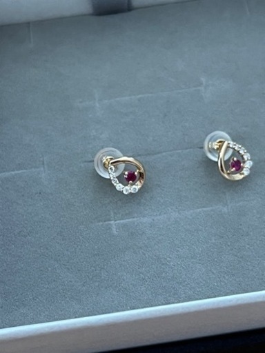 TSUTSUMI ピアス