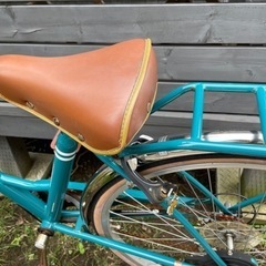 自転車 26 インチ オートライト 付き シティサイクル シマノ6段変速ギア カゴ付き キャリア付き TOPONEの画像