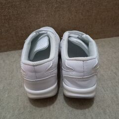 未使用ハナエモリ　ナースシューズ23cmの画像