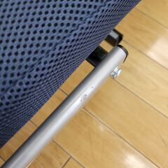 ★ジモティ割あり★  折り畳みベッド　セミダブル ネイビー H32×D61×W183 クリーニング済み TK150の画像