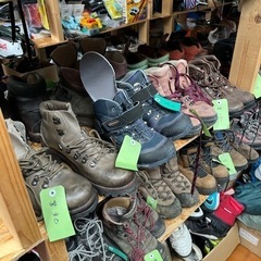 登山靴　トレッキングシューズの画像