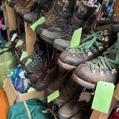 登山靴　トレッキングシューズの画像