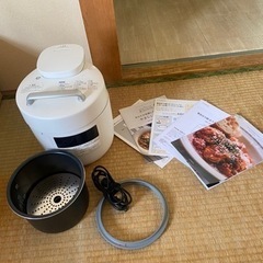 値下げしました！美品　2021年製　シロカ siroca 電気圧...