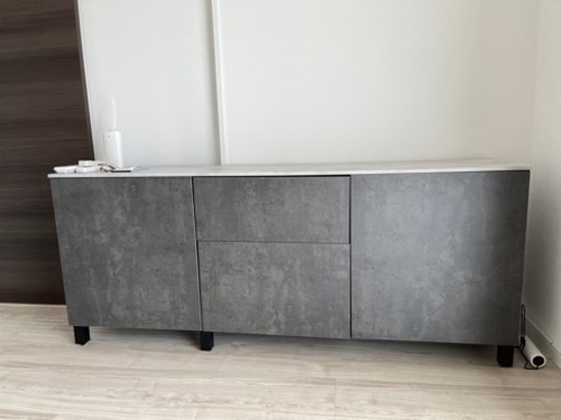 IKEA 収納キャビネット
