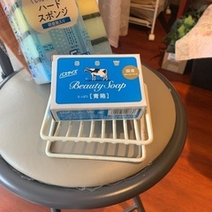 決まりました⭐️断捨離⭐️  椅子ほか雑貨セットの画像