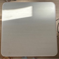 無料　こたつ(布団なし)