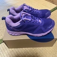 新古品　スニーカー　紫　24センチの画像