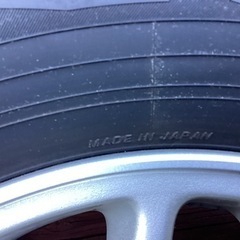 E50系エルグランド純正ホイール　タイヤの画像
