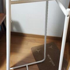 ラック付き縦置きミラー鏡の画像