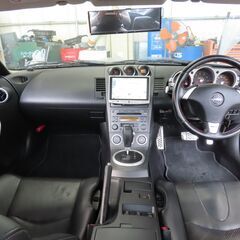 ユーザー下取車/H14年フェアレディZバージョンT/検6年8月/純オーディオ/6連CDチェンジャー/BOSEサヴウーハー/レザーシート/社外18インチAWの画像