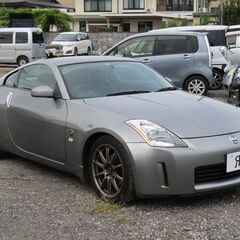 ユーザー下取車/H14年フェアレディZバージョンT/検6年8月/純オーディオ/6連CDチェンジャー/BOSEサヴウーハー/レザーシート/社外18インチAWの画像