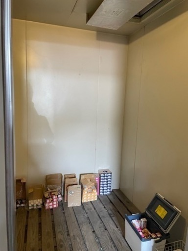 交渉中　プレハブ型冷蔵庫　説明文読んでください！