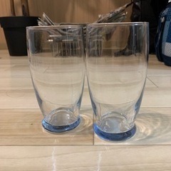 ガラス コップ 2個セット 美品の画像