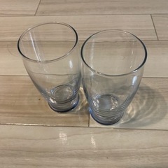 ガラス コップ 2個セット 美品の画像
