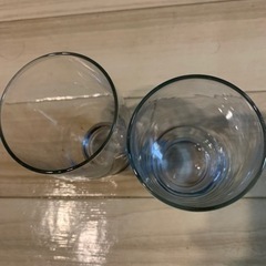 ガラス コップ 2個セット 美品の画像