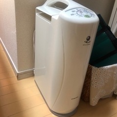 コロナ除湿機